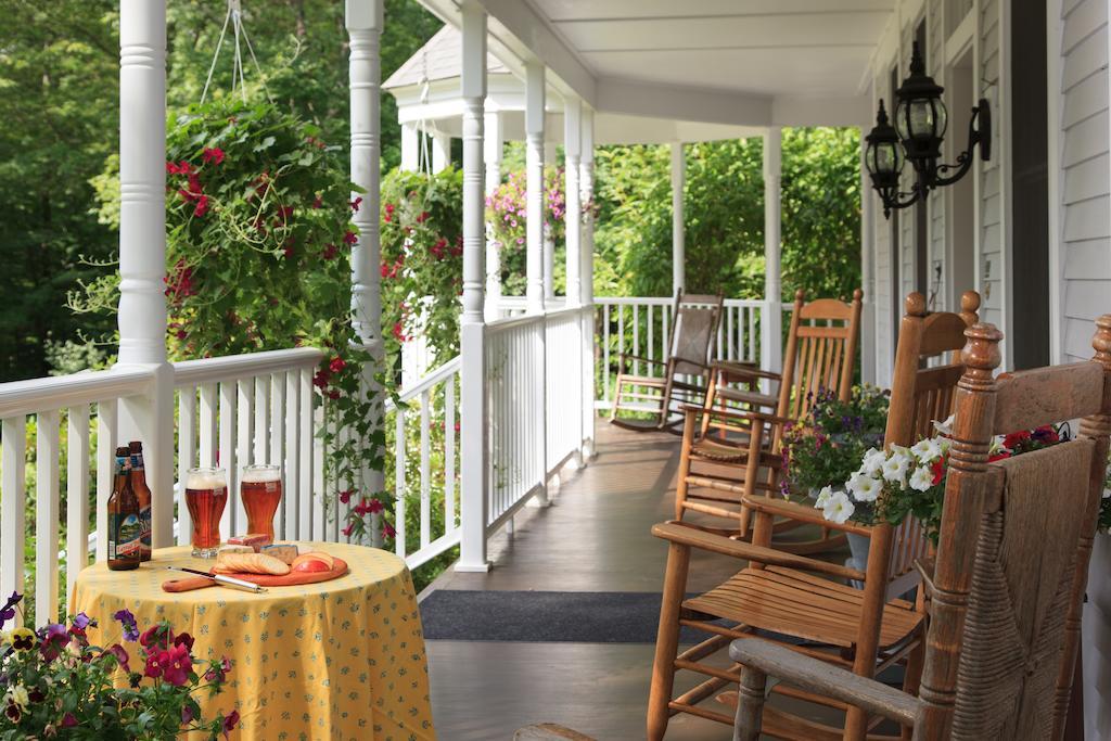 The Maple Leaf Inn Barnard Экстерьер фото